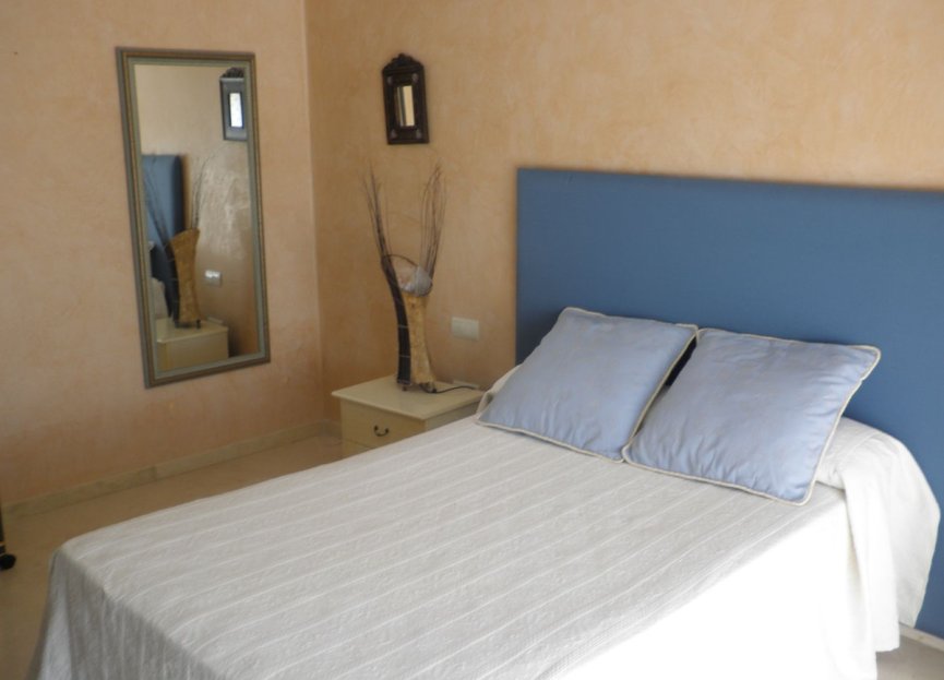 Resale - House - Townhouse - Estepona - Estepona Centro