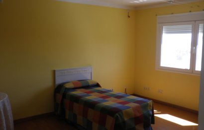 Resale - House - Townhouse - Estepona - Estepona Centro