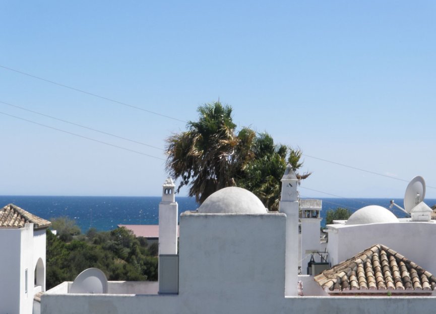 Resale - House - Townhouse - Estepona - Estepona Centro