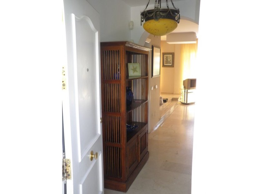 Resale - House - Townhouse - Estepona - Estepona Centro