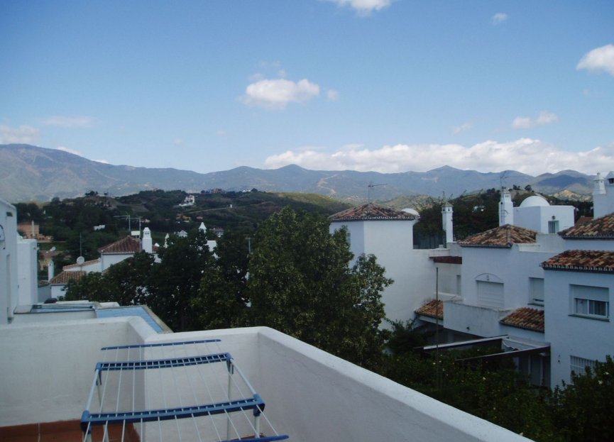 Resale - House - Townhouse - Estepona - Estepona Centro