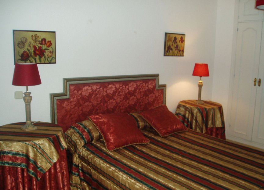 Resale - House - Townhouse - Estepona - Estepona Centro