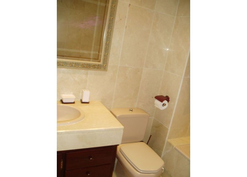 Resale - House - Townhouse - Estepona - Estepona Centro