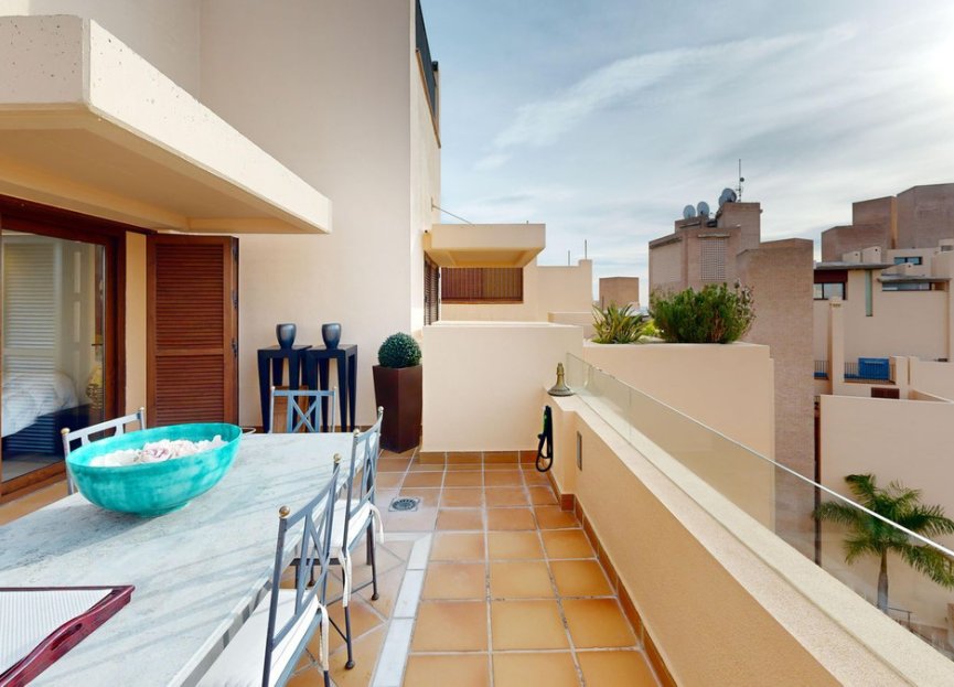 Resale - Apartment - Penthouse Duplex - Estepona - Estepona Centro