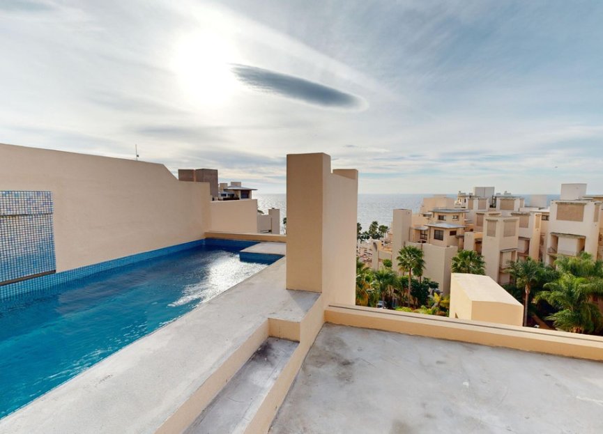 Resale - Apartment - Penthouse Duplex - Estepona - Estepona Centro