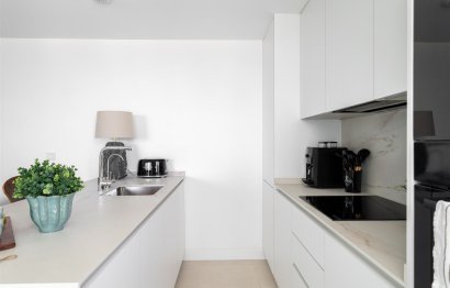 Resale - Apartment - Middle Floor Apartment - Fuengirola - Higueron