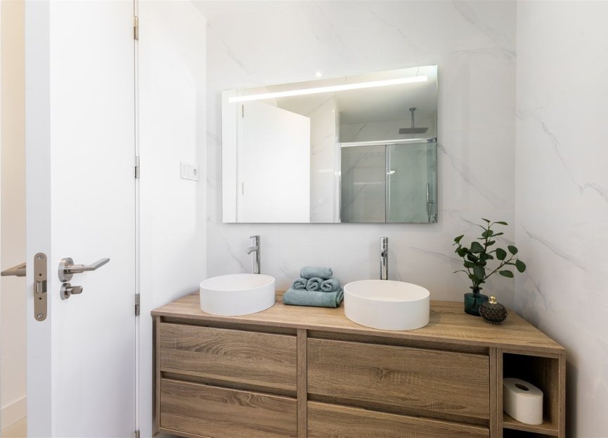 Resale - Apartment - Middle Floor Apartment - Fuengirola - Higueron