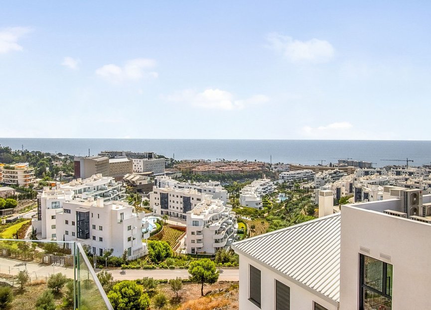 Resale - Apartment - Middle Floor Apartment - Fuengirola - Higueron