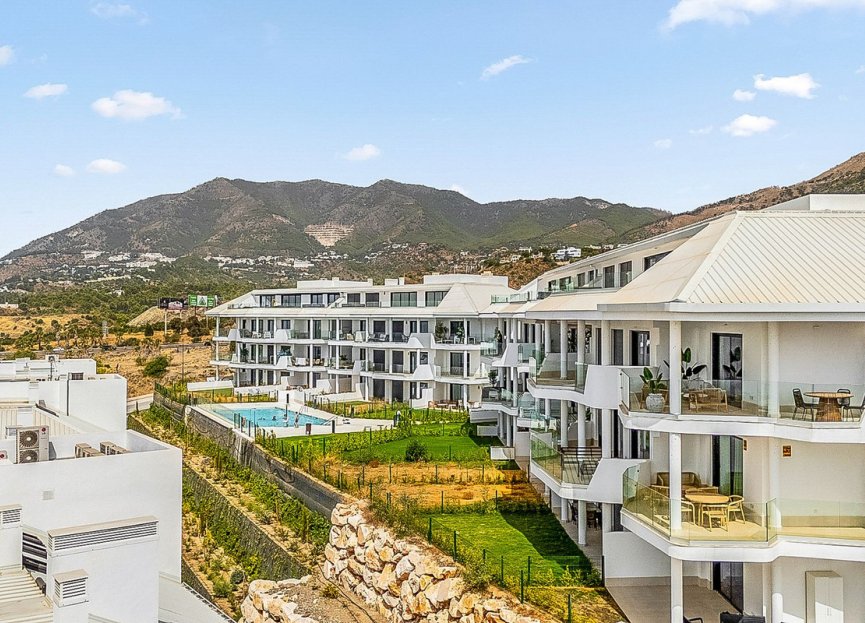 Resale - Apartment - Middle Floor Apartment - Fuengirola - Higueron