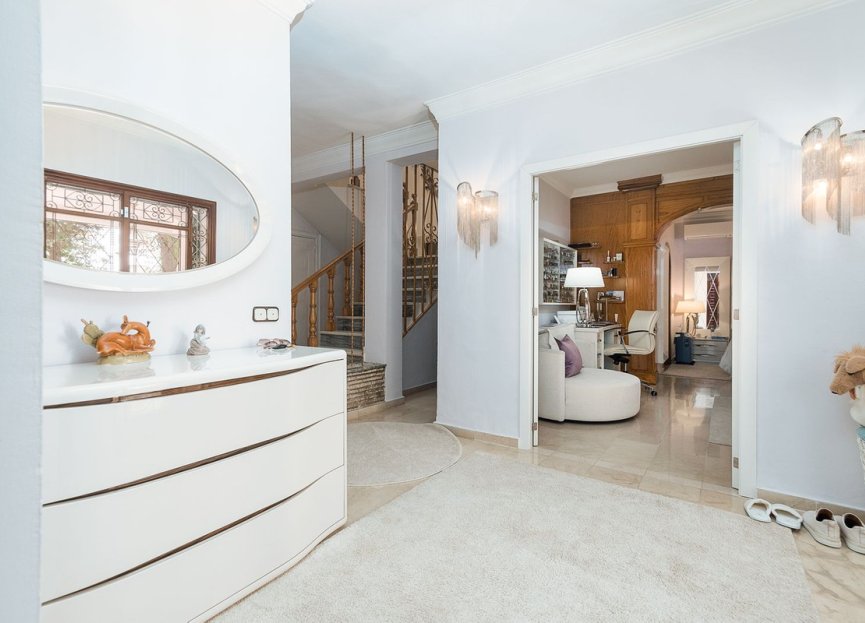 Resale - House - Detached Villa - Marbella - Marbella Centro