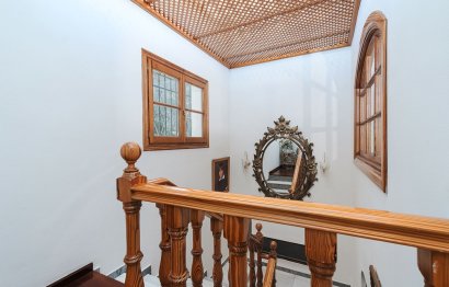 Resale - House - Detached Villa - Marbella - Marbella Centro