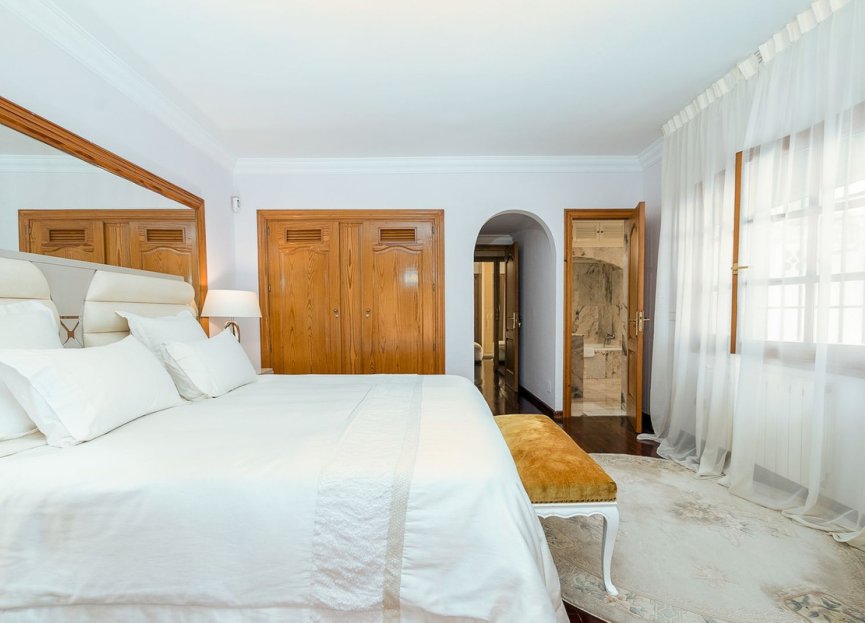 Resale - House - Detached Villa - Marbella - Marbella Centro