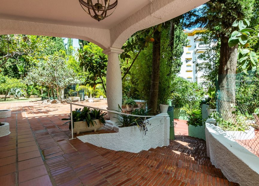 Resale - House - Detached Villa - Marbella - Marbella Centro