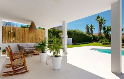 Resale - House - Detached Villa - Estepona - Estepona Centro