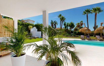 Resale - House - Detached Villa - Estepona - Estepona Centro