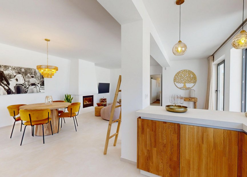 Resale - House - Detached Villa - Estepona - Estepona Centro