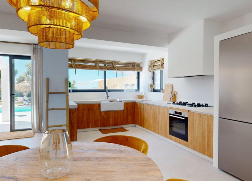 Resale - House - Detached Villa - Estepona - Estepona Centro