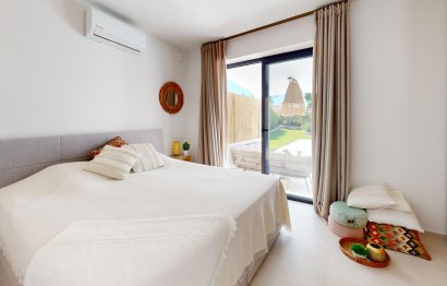 Resale - House - Detached Villa - Estepona - Estepona Centro