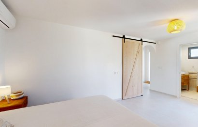 Resale - House - Detached Villa - Estepona - Estepona Centro