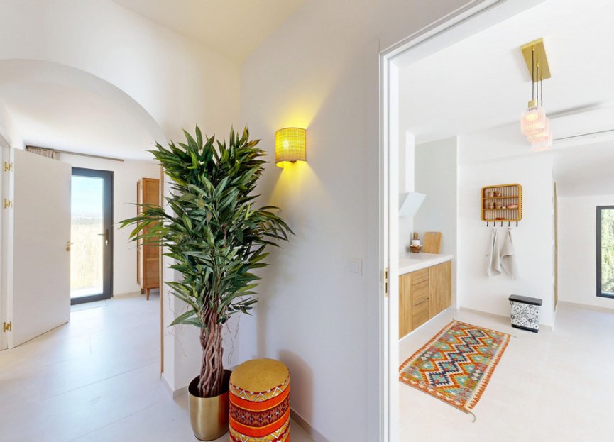 Resale - House - Detached Villa - Estepona - Estepona Centro