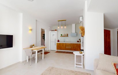 Resale - House - Detached Villa - Estepona - Estepona Centro
