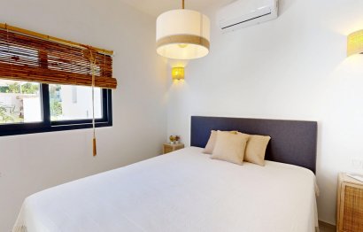 Resale - House - Detached Villa - Estepona - Estepona Centro