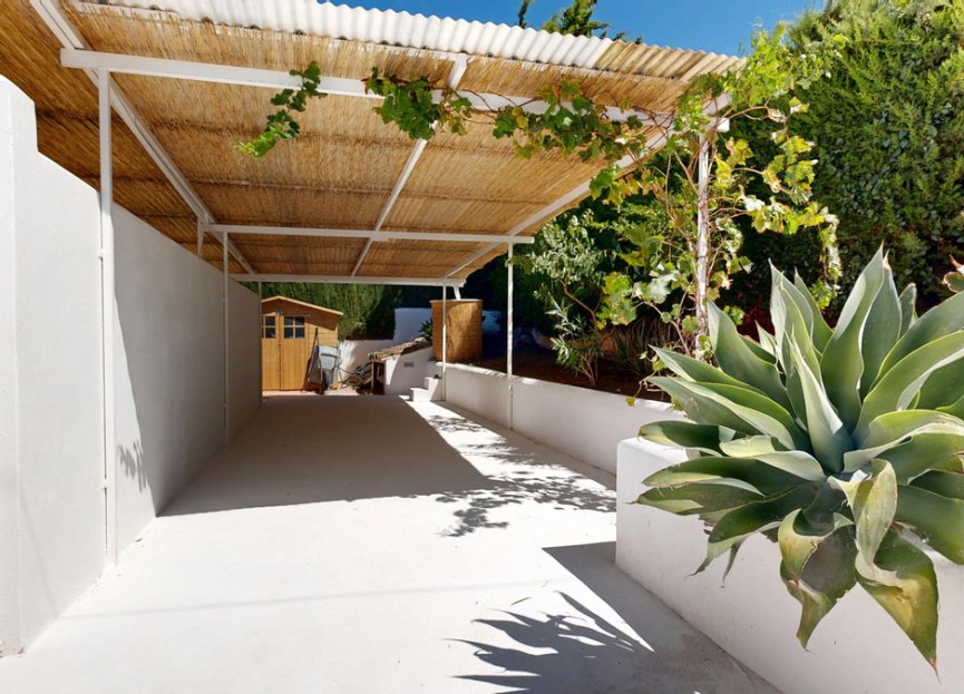 Resale - House - Detached Villa - Estepona - Estepona Centro