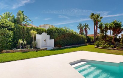 Resale - House - Detached Villa - Estepona - Estepona Centro