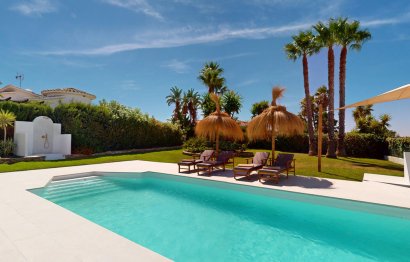 Resale - House - Detached Villa - Estepona - Estepona Centro