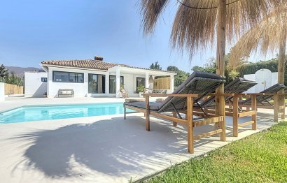 Resale - House - Detached Villa - Estepona - Estepona Centro