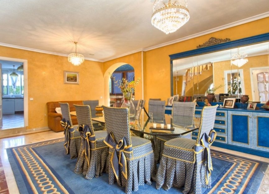 Resale - House - Detached Villa - Benalmádena - Torrequebrada