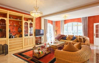 Resale - House - Detached Villa - Benalmádena - Torrequebrada