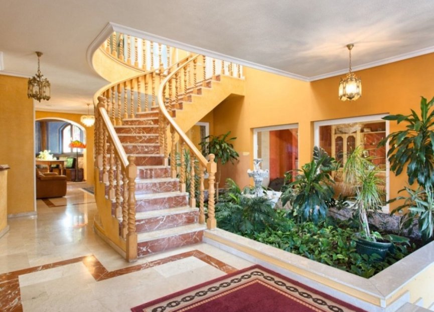 Resale - House - Detached Villa - Benalmádena - Torrequebrada