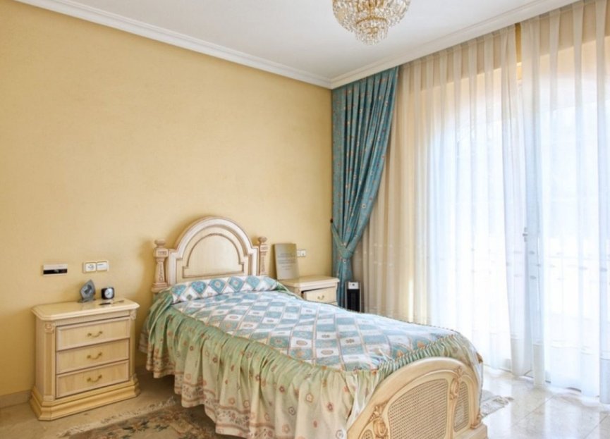 Resale - House - Detached Villa - Benalmádena - Torrequebrada