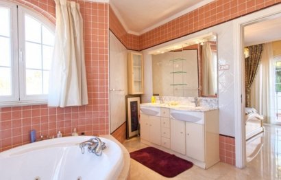 Resale - House - Detached Villa - Benalmádena - Torrequebrada