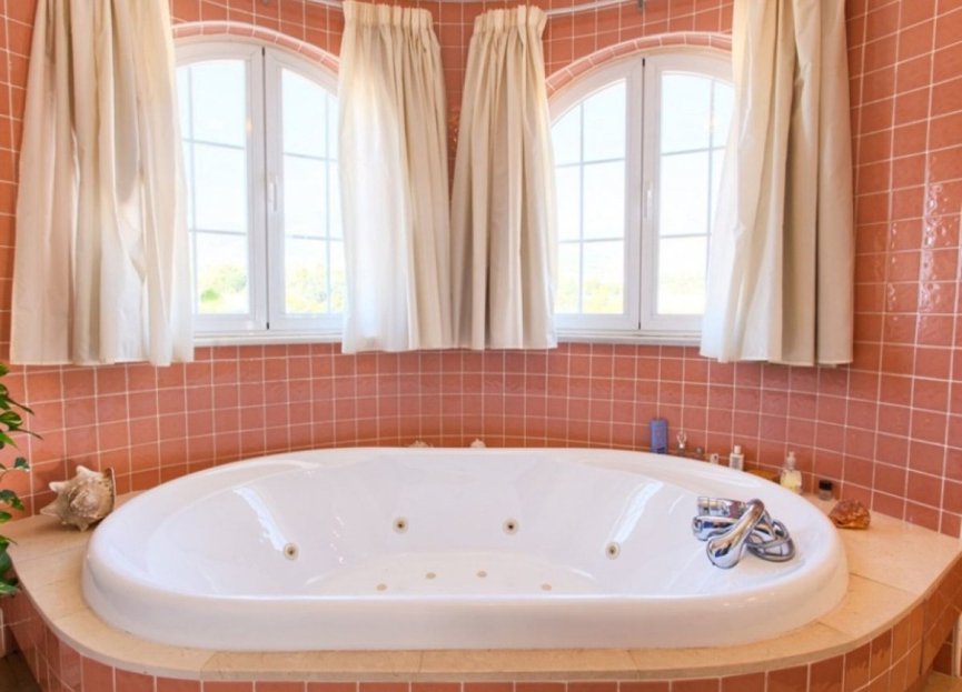 Resale - House - Detached Villa - Benalmádena - Torrequebrada