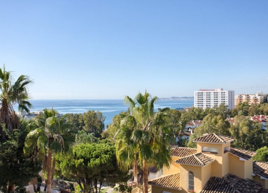 Resale - House - Detached Villa - Benalmádena - Torrequebrada