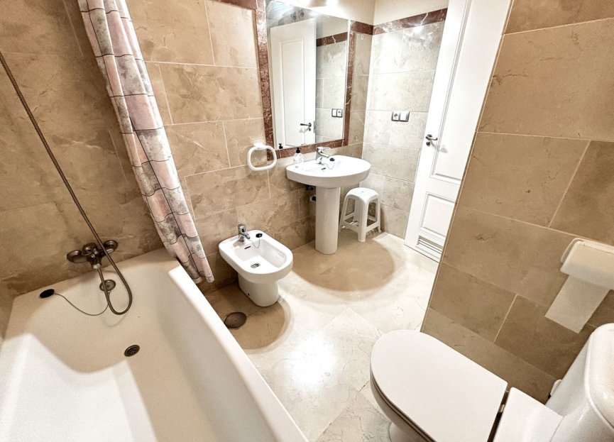 Reventa - Ground floor apartment - Estepona - Estepona Centro