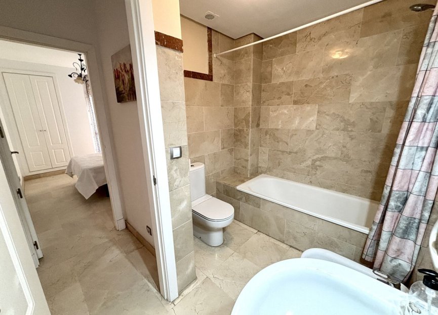 Reventa - Ground floor apartment - Estepona - Estepona Centro