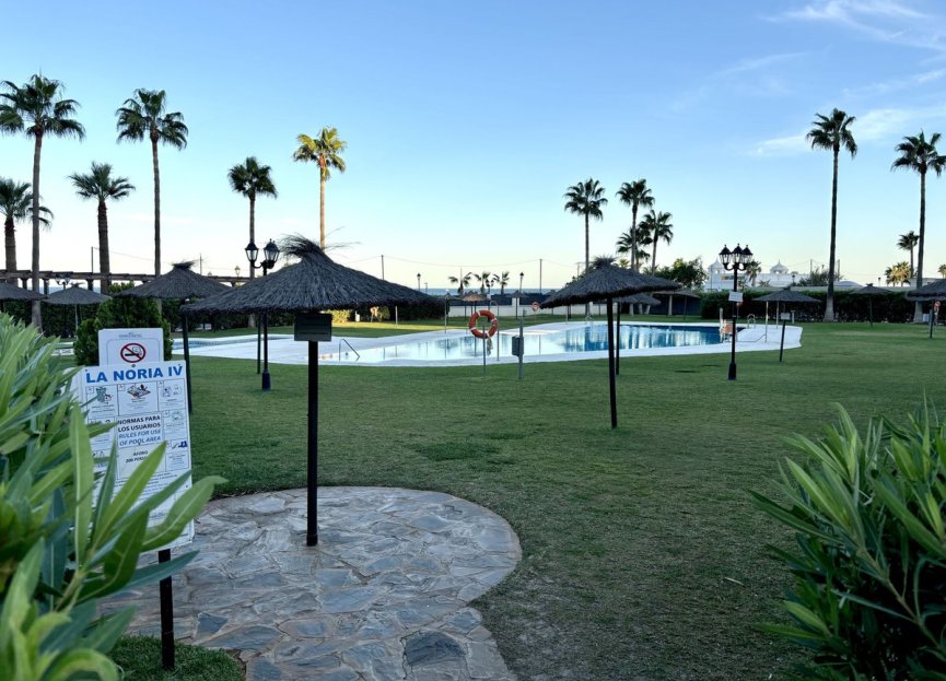 Reventa - Ground floor apartment - Estepona - Estepona Centro