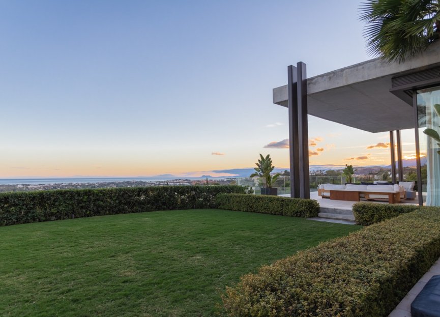 Resale - House - Detached Villa - Benahavís - La Quinta