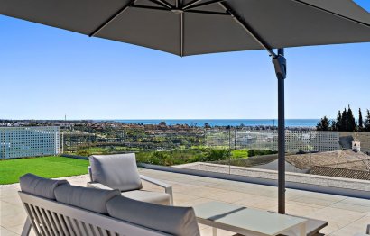 Resale - House - Detached Villa - Estepona - Cancelada