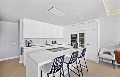 Resale - House - Detached Villa - Estepona - Cancelada