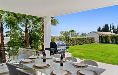 Resale - House - Detached Villa - Estepona - Cancelada
