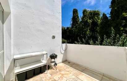 Resale - Apartment - Top Floor Apartment - Marbella - Elviria
