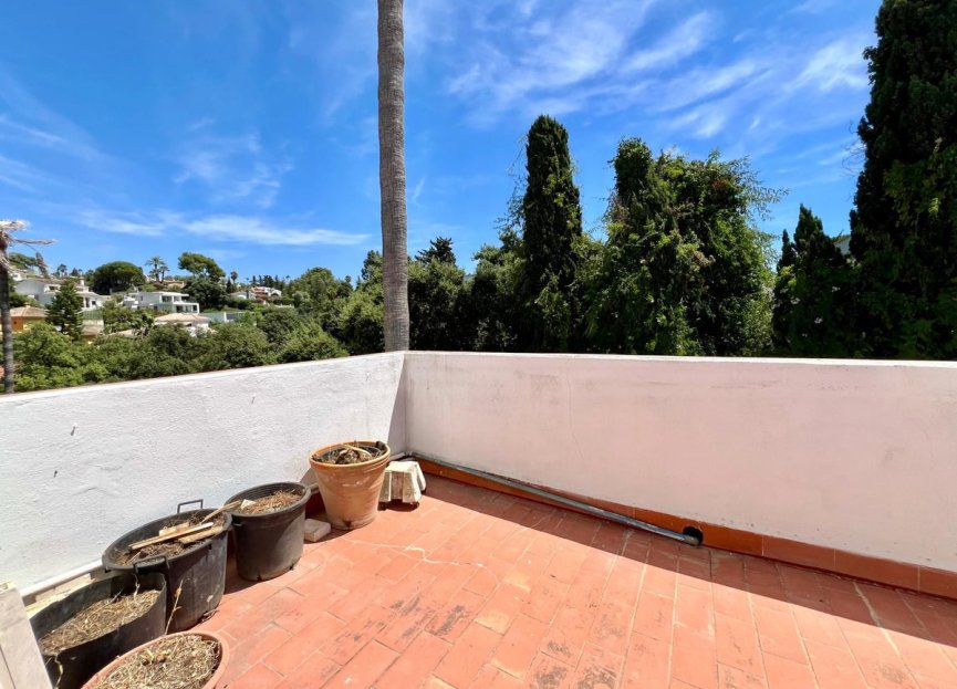 Resale - Apartment - Top Floor Apartment - Marbella - Elviria