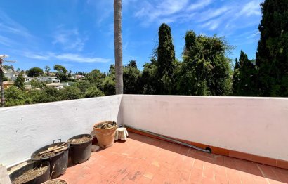 Resale - Apartment - Top Floor Apartment - Marbella - Elviria