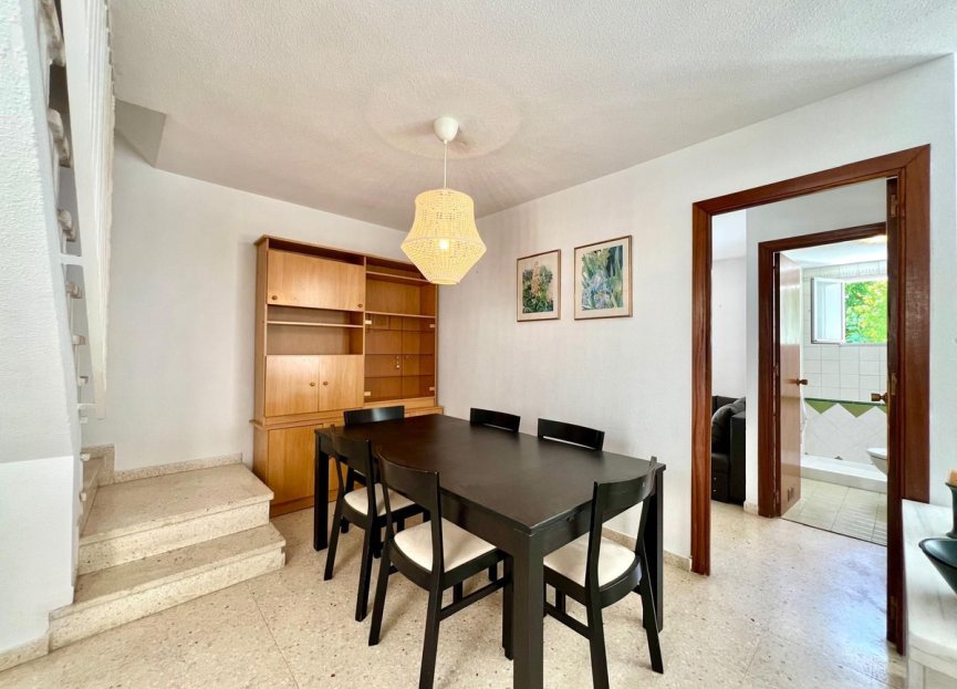 Resale - Apartment - Top Floor Apartment - Marbella - Elviria