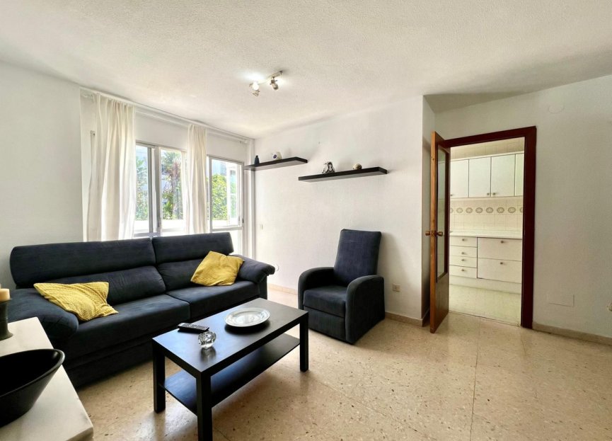 Resale - Apartment - Top Floor Apartment - Marbella - Elviria