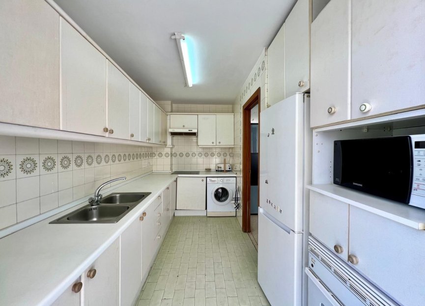 Resale - Apartment - Top Floor Apartment - Marbella - Elviria